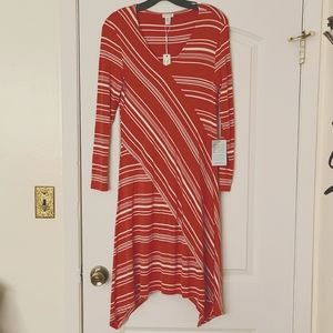 Spense Rose with White Diagonal Dress Beautiful and light fabric